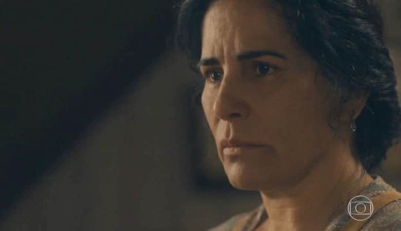 Lola (Gloria Pires) descobrirá que a filha está saindo com homem mais velho em Éramos Seis (Foto: Reprodução/Globo) Lola (Gloria Pires) descobrirá que a filha está saindo com homem mais velho em Éramos Seis (Foto: Reprodução/Globo)