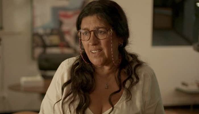Lurdes (Regina Casé) fará descoberta o passado de Domênico em Amor de Mãe (Foto: Reprodução/Globo) Lurdes (Regina Casé) fará descoberta o passado de Domênico em Amor de Mãe (Foto: Reprodução/Globo)