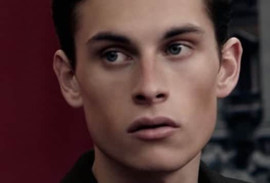 Harry Hains, filho da atriz Jane Badler, morreu aos 27 anos de idade (Foto: Reprodução) Harry Hains, filho da atriz Jane Badler, morreu aos 27 anos de idade (Foto: Reprodução)