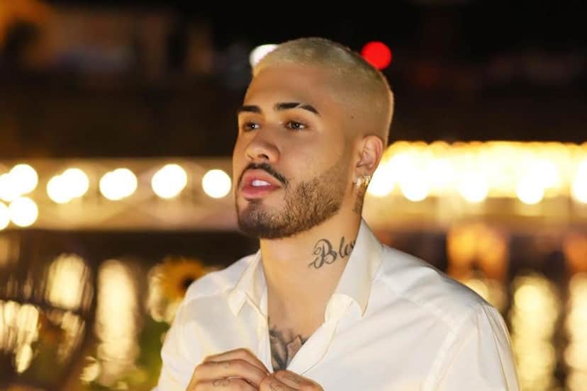 O famoso cantor e funkeiro, Kevinho voltou a agitar a internet ao surgir com postura completamente diferente depois de ter começado a namorar (Foto: Reprodução/Instagram) O famoso cantor e funkeiro, Kevinho voltou a agitar a internet ao surgir com postura completamente diferente depois de ter começado a namorar (Foto: Reprodução/Instagram)