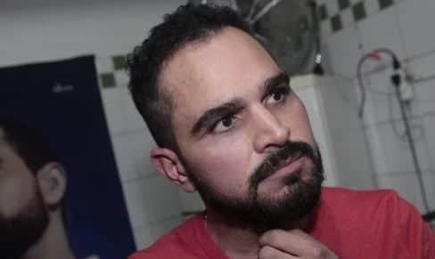 O irmão do famoso cantor sertanejo, Zezé Di Camargo, Luciano Camargo resolveu ignorar todas as polêmicas envolvendo o seu nome atualmente e está aproveitando suas férias ao lado de sua família (Foto: Reprodução/Instagram) O irmão do famoso cantor sertanejo, Zezé Di Camargo, Luciano Camargo resolveu ignorar todas as polêmicas envolvendo o seu nome atualmente e está aproveitando suas férias ao lado de sua família (Foto: Reprodução/Instagram)
