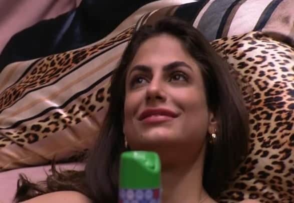 Mari Gonzalez recebeu proposta de Lucas e ficou 'noiada' no BBB20 (Foto: Reprodução) Mari Gonzalez recebeu proposta de Lucas e ficou 'noiada' no BBB20 (Foto: Reprodução)