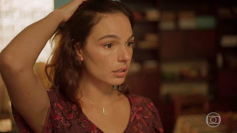 Betina fica em choque com segredo revelado na novela Amor de Mãe Betina fica em choque com segredo revelado na novela Amor de Mãe