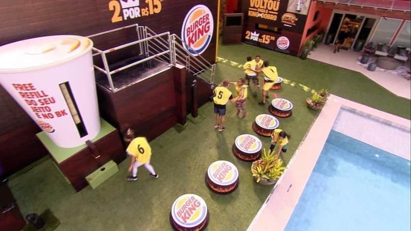 Grupo Pipoca comemorando vitória na primeira prova de resistência do BBB20 (Foto: Reprodução) Grupo Pipoca comemorando vitória na primeira prova de resistência do BBB20 (Foto: Reprodução)