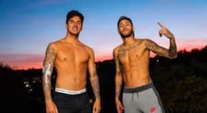 Gabriel Medina e Neymar estão aproveitando o novo ano em Barra Grande, na Bahia (Foto: Reprodução) Gabriel Medina e Neymar estão aproveitando o novo ano em Barra Grande, na Bahia (Foto: Reprodução)