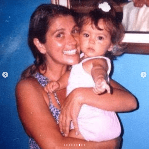 Tássia Camargo e a filha (Foto: Reprodução) Tássia Camargo e a filha (Foto: Reprodução)