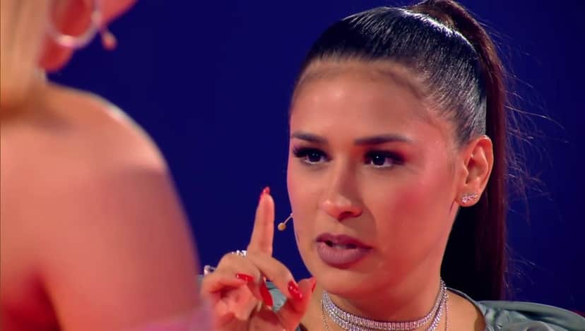 Simone conta crítica que a fez seguir em frente no The Voice Kid' — (Foto: Globo) Simone conta crítica que a fez seguir em frente no The Voice Kid' — (Foto: Globo)