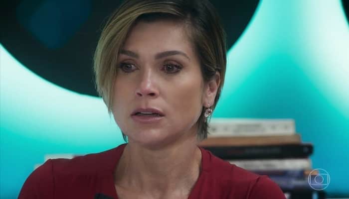 Helena (Flávia Alessandra), a mãe de Luna (Juliana Paiva) em Salve-se Quem Puder (Foto: Reprodução/Globo) Helena (Flávia Alessandra), a mãe de Luna (Juliana Paiva) em Salve-se Quem Puder (Foto: Reprodução/Globo)