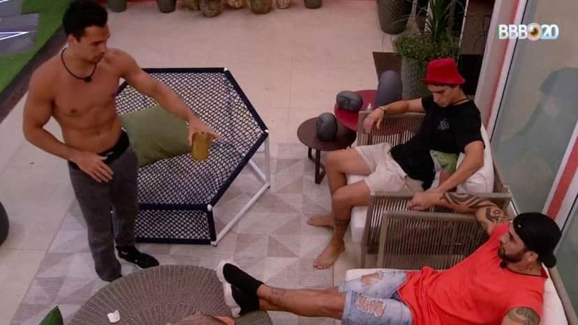 Hadson se revoltou com Petrix e xingou o colega do BBB (Foto: Globo) Hadson se revoltou com Petrix e xingou o colega do BBB (Foto: Globo)