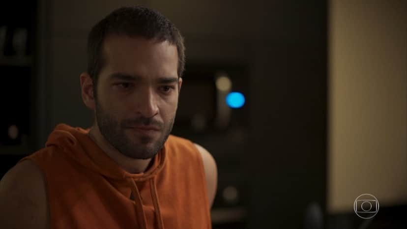Humberto Carrão interpreta Sandro na novela Amor de Mãe Humberto Carrão interpreta Sandro na novela Amor de Mãe