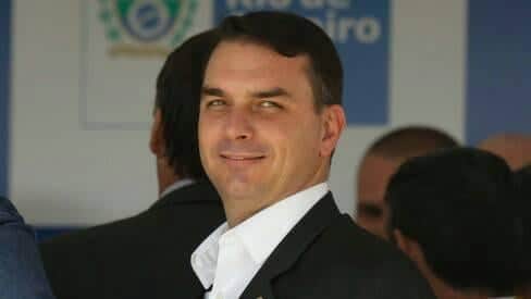 Flávio Bolsonaro era líder de uma organização criminosa, segundo o MP-RJ Flávio Bolsonaro era líder de uma organização criminosa, segundo o MP-RJ