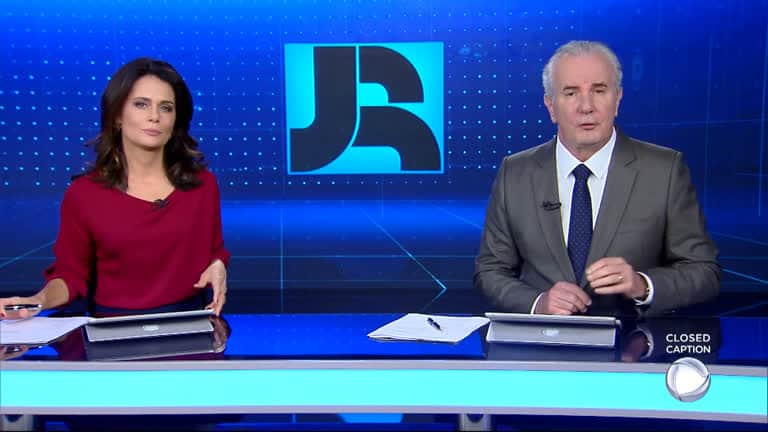Adriana Araújo e Celso Freitas no Jornal da Record (Foto: Reprodução/Record) Adriana Araújo e Celso Freitas no Jornal da Record (Foto: Reprodução/Record)