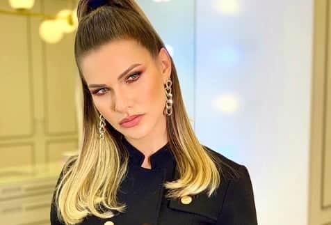 Andressa Suita Andressa Suita