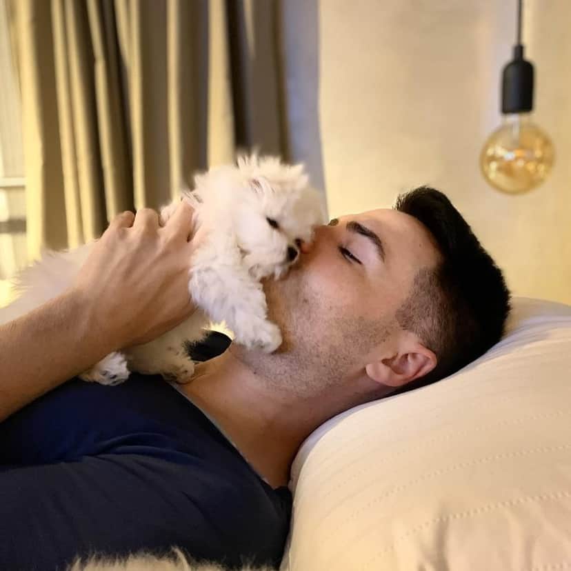 Luiz Bacci com seu grande amor, seu cachorro (Foto: reprodução/Instagram) Luiz Bacci com seu grande amor, seu cachorro (Foto: reprodução/Instagram)