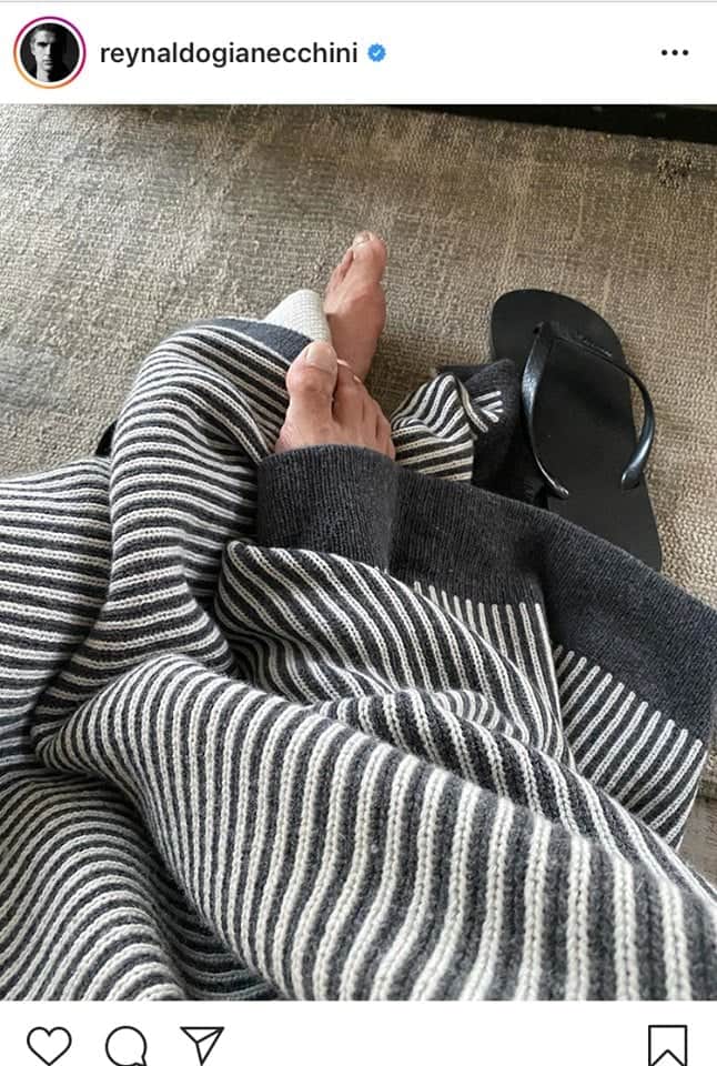 Reynaldo Gianecchini exibe os pés na rede social (Instagram) Reynaldo Gianecchini exibe os pés na rede social (Instagram)