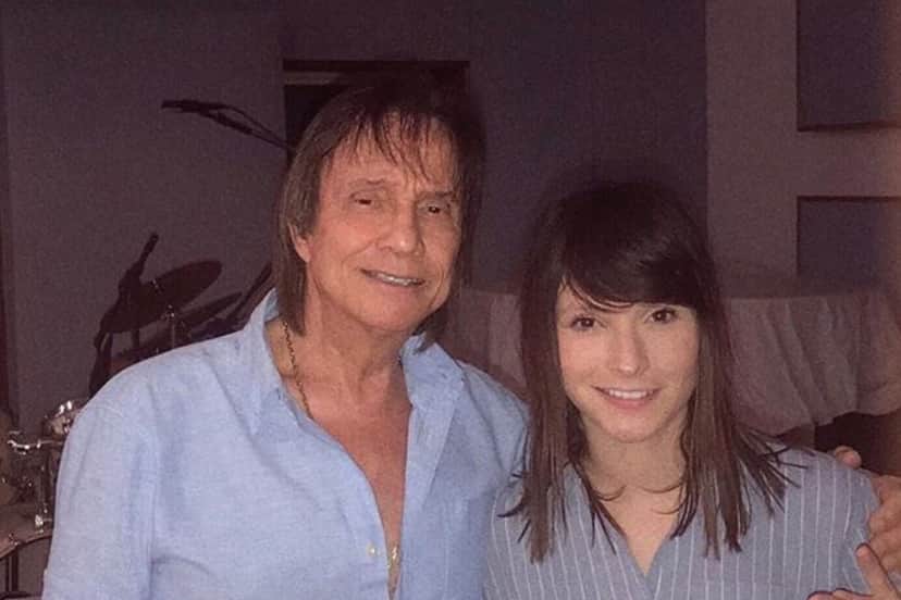 Roberto Carlos e a cantora Tamara Angel, sua suposta namorada - Foto: Reprodução Roberto Carlos e a cantora Tamara Angel, sua suposta namorada - Foto: Reprodução
