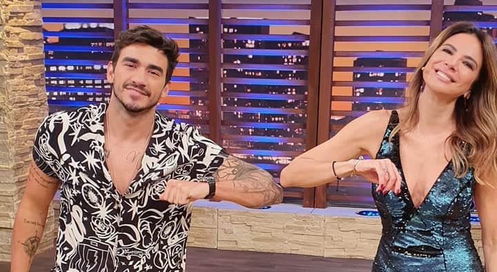Guilherme Napolitano ao lado de Luciana Gimenez no Luciana by Night. (Foto: Divulgação/RedeTV) Guilherme Napolitano ao lado de Luciana Gimenez no Luciana by Night. (Foto: Divulgação/RedeTV)