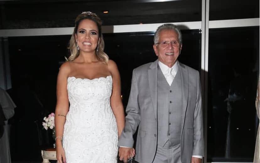 Renata Domingues, esposa de Carlos Alberto, desabafou - Foto: Reprodução Renata Domingues, esposa de Carlos Alberto, desabafou - Foto: Reprodução