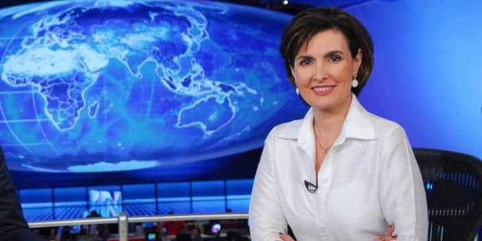 A jornalista no 'Jornal Nacional' (Foto: reprodução/Globo) A jornalista no 'Jornal Nacional' (Foto: reprodução/Globo)