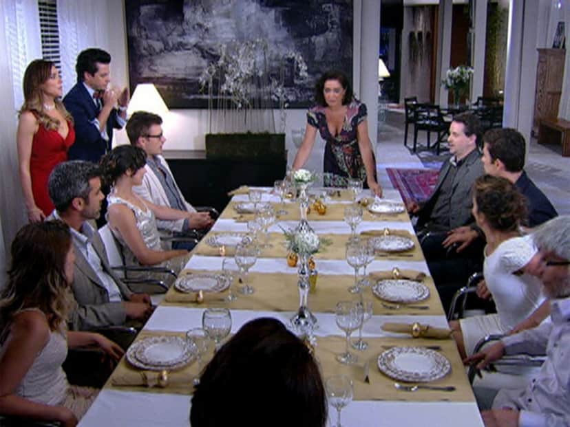 Fina Estampa trará mais um embate daqueles entre Tereza Cristina e Griselda (Montagem: TV Foco) Fina Estampa trará mais um embate daqueles entre Tereza Cristina e Griselda (Montagem: TV Foco)