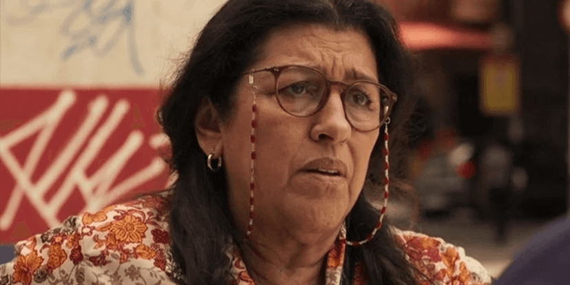 Regina Casé (Lurdes) em Amor de Mãe; atriz será afetada por mudanças na Globo (Foto: Reprodução/Globo) Regina Casé (Lurdes) em Amor de Mãe; atriz será afetada por mudanças na Globo (Foto: Reprodução/Globo)