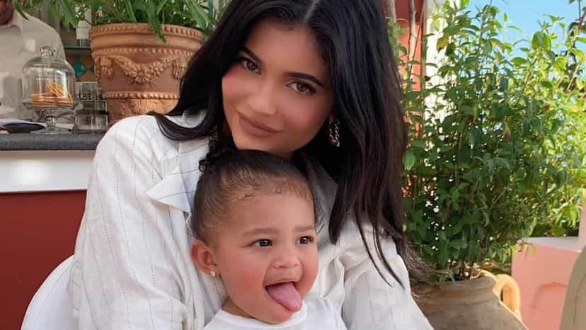 Sobre racismo, Kylie Jenner revela que teme pela filha, Stormi (Foto: Reprodução) Sobre racismo, Kylie Jenner revela que teme pela filha, Stormi (Foto: Reprodução)