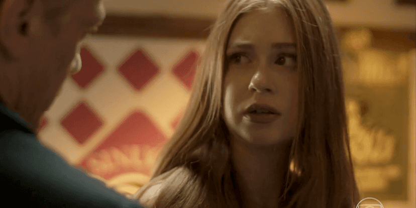 Eliza (Marina Ruy Barbosa) será caçada por causa de dinheiro em Totalmente Demais (Foto: Reprodução/Globo) Eliza (Marina Ruy Barbosa) será caçada por causa de dinheiro em Totalmente Demais (Foto: Reprodução/Globo)