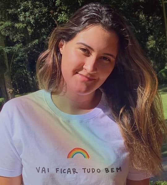 Filha de William Bonner, Bia Bonemer usou seu Instagram para mandar mensagem (Montagem: TV Foco) Filha de William Bonner, Bia Bonemer usou seu Instagram para mandar mensagem (Montagem: TV Foco)