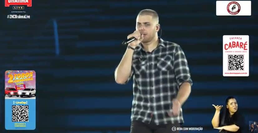 O cantor Zé Neto surpreendeu e caiu em pegadinha em live - Foto: Reprodução O cantor Zé Neto surpreendeu e caiu em pegadinha em live - Foto: Reprodução