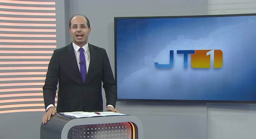 Rodrigo Nardelli foi um dos poucos da afiliada da Globo a não adoecer (foto: Reprodução/TV Tribuna) Rodrigo Nardelli foi um dos poucos da afiliada da Globo a não adoecer (foto: Reprodução/TV Tribuna)