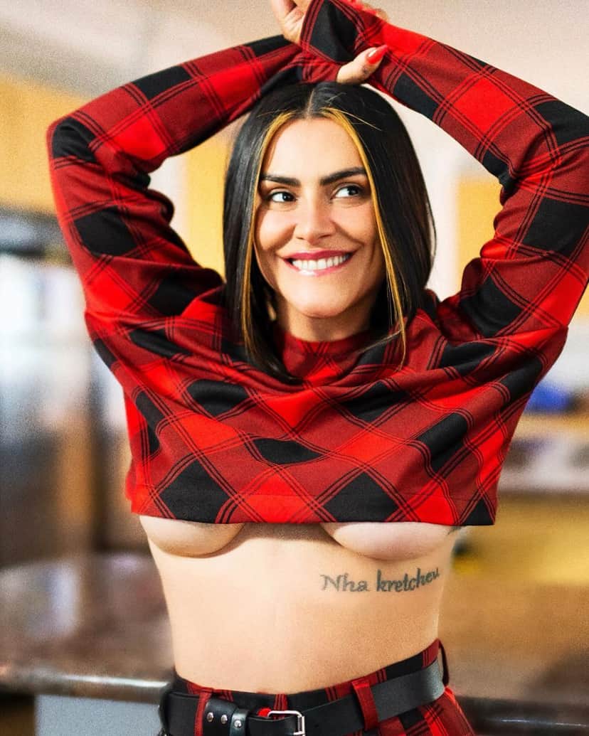Cleo Pires mostra "underboob" (Foto reprodução - Instagram)