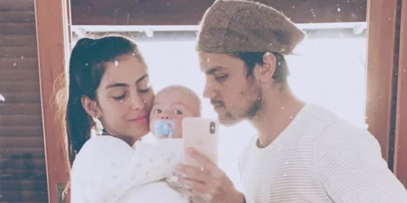 Felipe Simas ao lado da esposa e do filho recém-nascido (Foto: Reprodução/Instagram) Felipe Simas ao lado da esposa e do filho recém-nascido (Foto: Reprodução/Instagram)