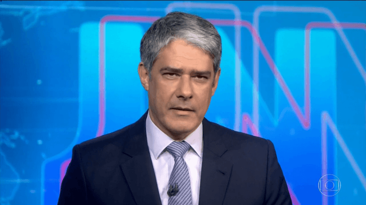 William Bonner vem sofrendo acusações no Jornal Nacional - Foto: Reprodução William Bonner vem sofrendo acusações no Jornal Nacional - Foto: Reprodução
