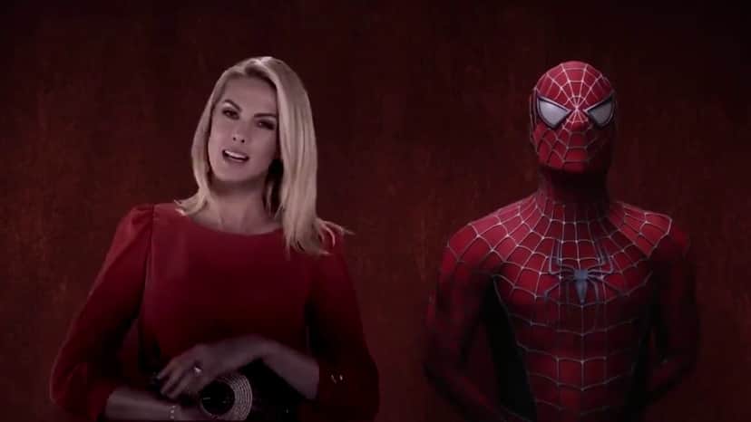 Ana Hickmann apresentou o Homem Aranha ao público da Record - Foto: Reprodução Ana Hickmann apresentou o Homem Aranha ao público da Record - Foto: Reprodução