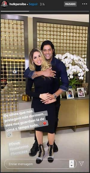 Hulk surgiu com a mãe na barriga de Camila Ângelo e os rumores de gravidez começaram (Foto: Reprodução) Hulk surgiu com a mãe na barriga de Camila Ângelo e os rumores de gravidez começaram (Foto: Reprodução)