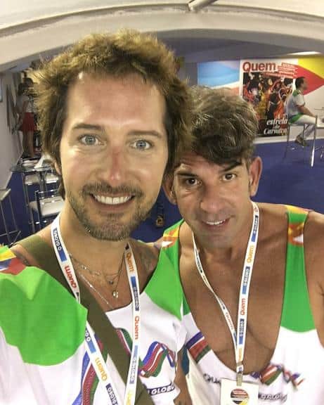 Em rara aparição ao lado, apresentador do Esquadrão da Moda celebrou o amor nas redes sociais (Foto: Reprodução) Em rara aparição ao lado, apresentador do Esquadrão da Moda celebrou o amor nas redes sociais (Foto: Reprodução)