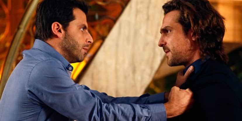 Cassiano (Henri Castelli) e Alberto (Igor Rickli) em cena de Flor do Caribe (Foto: Divulgação/Globo) Cassiano (Henri Castelli) e Alberto (Igor Rickli) em cena de Flor do Caribe (Foto: Divulgação/Globo)