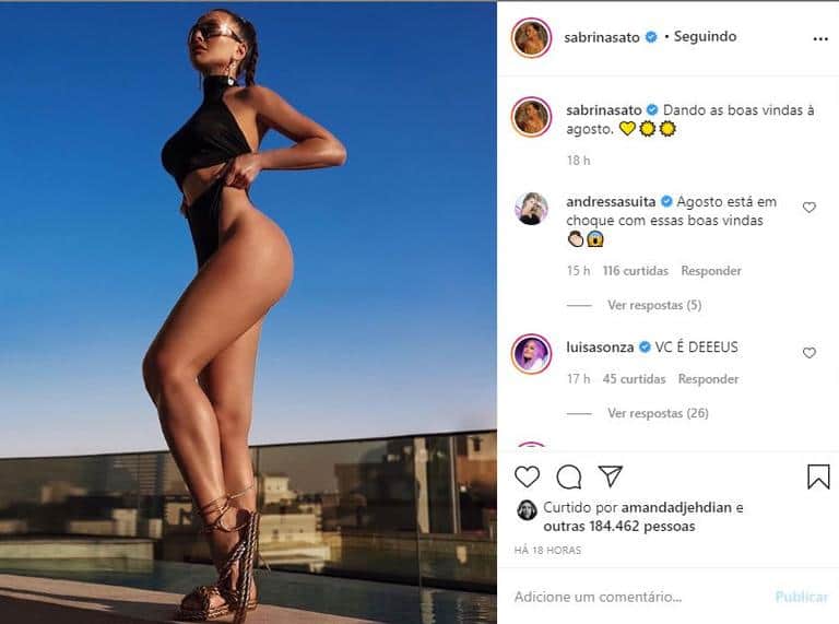 Deslumbrante, Sabrina Sato levanta calcinha e ostenta curvas esculturais - (Reprodução/Instagram) Deslumbrante, Sabrina Sato levanta calcinha e ostenta curvas esculturais - (Reprodução/Instagram)