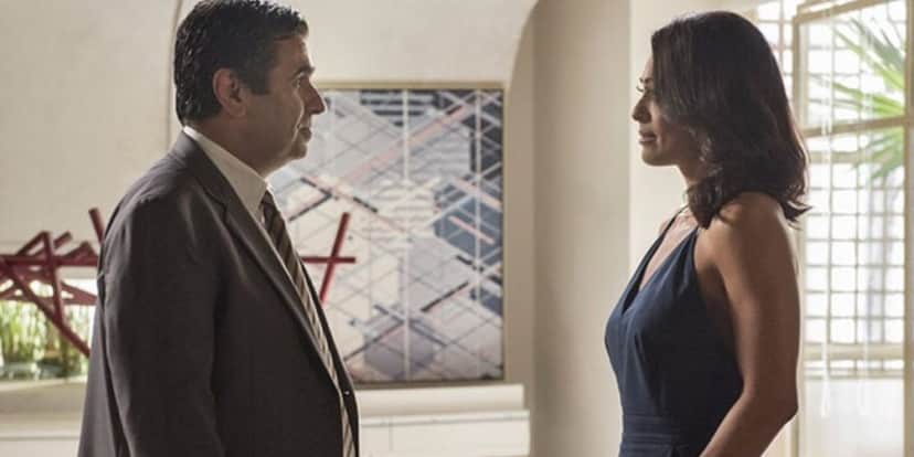 Hugo (Orã Figueiredo) decide comprar o apartamento de Carolina (Juliana Paes) (Foto: Estevam Avellar/Globo) Hugo (Orã Figueiredo) decide comprar o apartamento de Carolina (Juliana Paes) (Foto: Estevam Avellar/Globo)