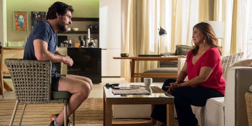Caio (Rodrigo Lombardi) e Aurora (Elizangela); ela revela que a situação de Bibi é calamitosa (Foto: Globo/Estevam Avellar) Caio (Rodrigo Lombardi) e Aurora (Elizangela); ela revela que a situação de Bibi é calamitosa (Foto: Globo/Estevam Avellar)