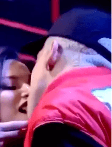 Momento que Lucas e Raissa dividiram coxinha (Foto: Reprodução) Momento que Lucas e Raissa dividiram coxinha (Foto: Reprodução)