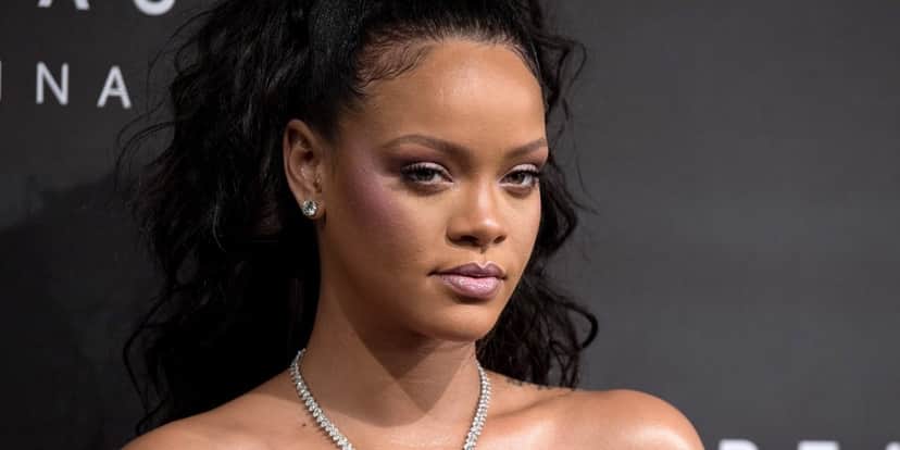 Rihanna sofre acidente (Foto: Reprodução) Rihanna sofre acidente (Foto: Reprodução)