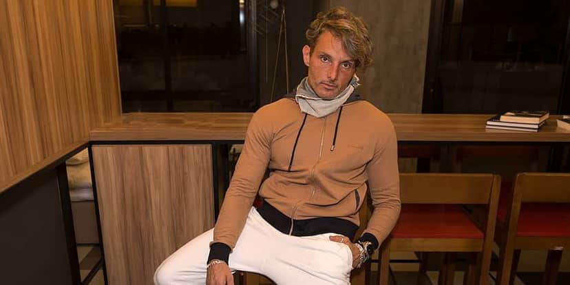 A Fazenda 12: Juliano revela que quebrou o dente dentro do reality (Foto: Reprodução/Instagram) A Fazenda 12: Juliano revela que quebrou o dente dentro do reality (Foto: Reprodução/Instagram)