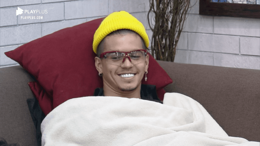 O cantor Biel no reality show da Record TV A Fazenda 12, que ganhou a Prova de Fogo e vai por fogo no feno na votação (Foto: Reprodução) O cantor Biel no reality show da Record TV A Fazenda 12, que ganhou a Prova de Fogo e vai por fogo no feno na votação (Foto: Reprodução)