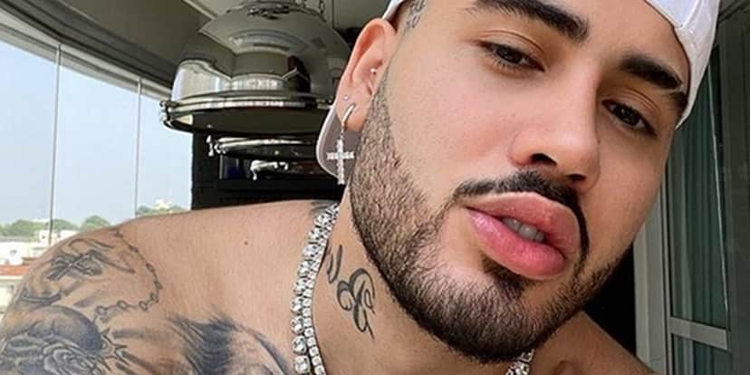 Kevinho surgiu de carícias com homem em vídeo divertido (Foto: Reprodução) Kevinho surgiu de carícias com homem em vídeo divertido (Foto: Reprodução)