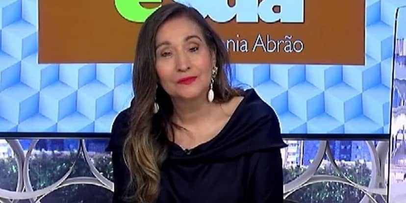 Geladeira: Sonia Abrão rasgou o verbo contra a Globo, após estreia do novo programa de Angélica no canal carioca (Foto: Reprodução) Geladeira: Sonia Abrão rasgou o verbo contra a Globo, após estreia do novo programa de Angélica no canal carioca (Foto: Reprodução)
