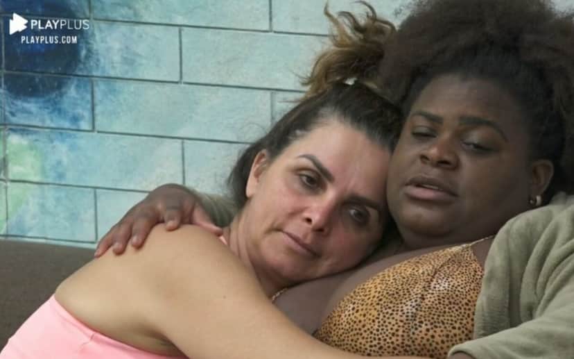 Luiza Ambiel e Jojo Todynho em A Fazenda 12 (Foto: Divulgação) Luiza Ambiel e Jojo Todynho em A Fazenda 12 (Foto: Divulgação)