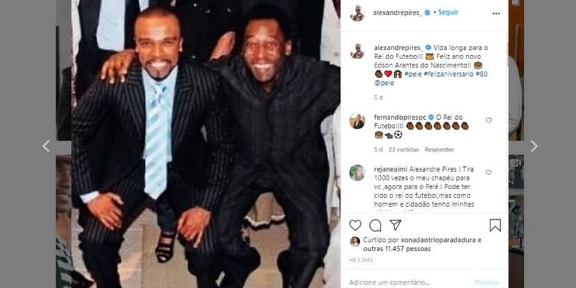 Alexandre Pires posou ao lado de Pelé (Foto: Reprodução/Instagram) Alexandre Pires posou ao lado de Pelé (Foto: Reprodução/Instagram)