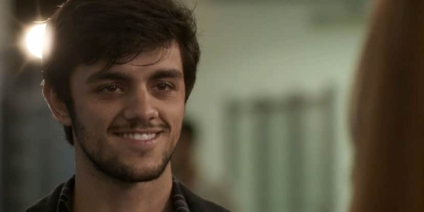 Jonatas sorrindo em cena da novela Totalmente Demais Jonatas sorrindo em cena da novela Totalmente Demais