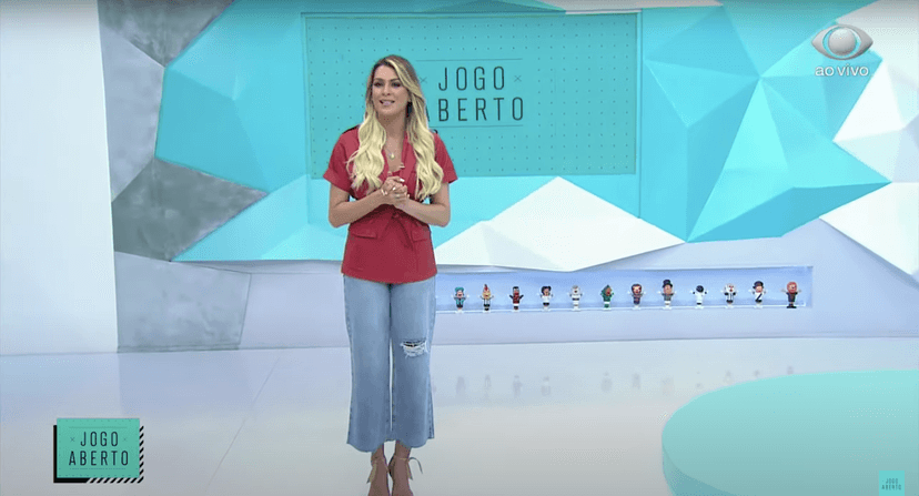 Renata Fan apareceu com uma calça rasgada no 'Jogo Aberto' (Foto: reprodução/Band) Renata Fan apareceu com uma calça rasgada no 'Jogo Aberto' (Foto: reprodução/Band)